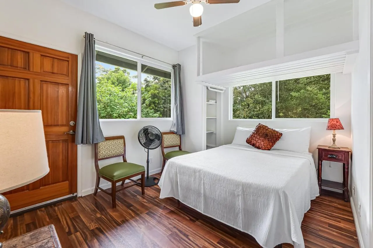 Hale Olena Ohana | 31+ Day Rental Keaau 0*,  United States