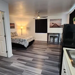 #1 New! Couples Getaway Self Checkin Apartment