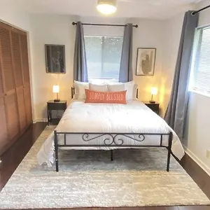 Peaceful, Private Master Bedroom With Own Bath Near Hilo, With Ac! Apartment