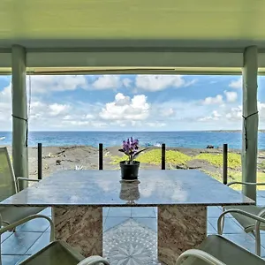 Direct Oceanfront, Big Island Holiday home